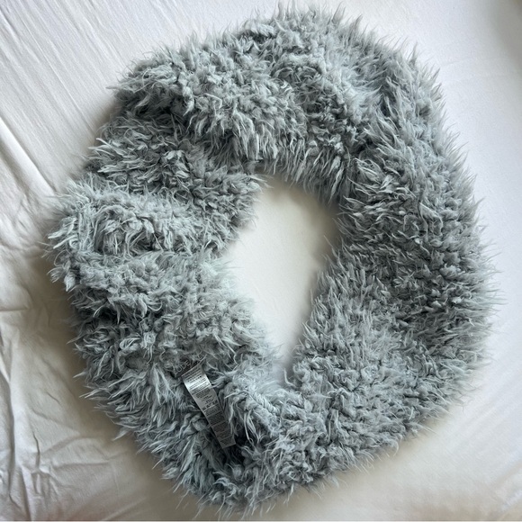 Gray Faux Fur Infinity Scarf Super Soft - Picture 3 of 5